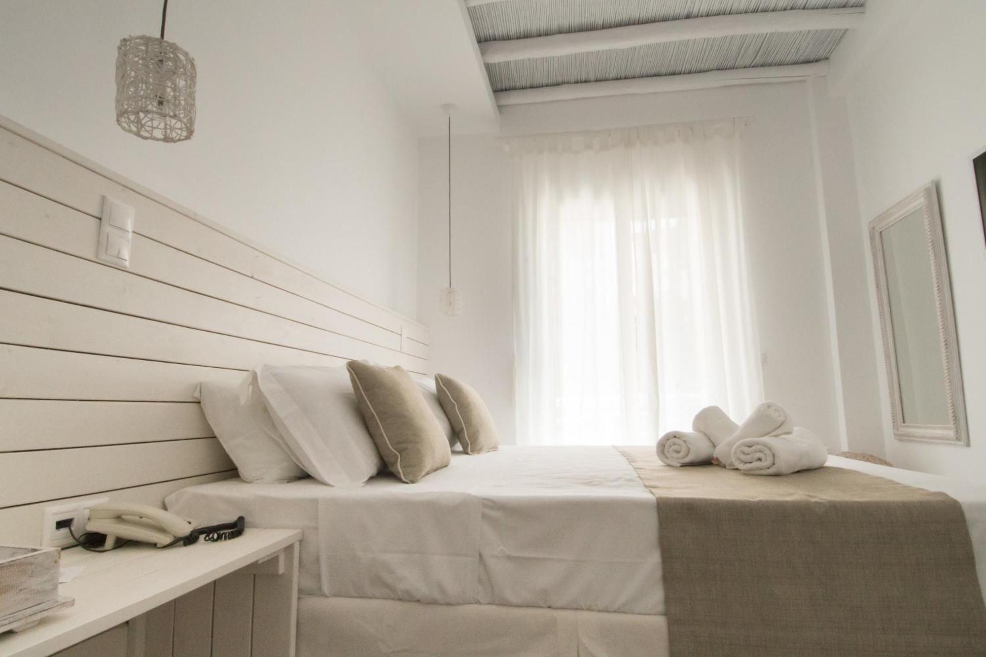 Paradise Design Apartments Batsi  Room photo